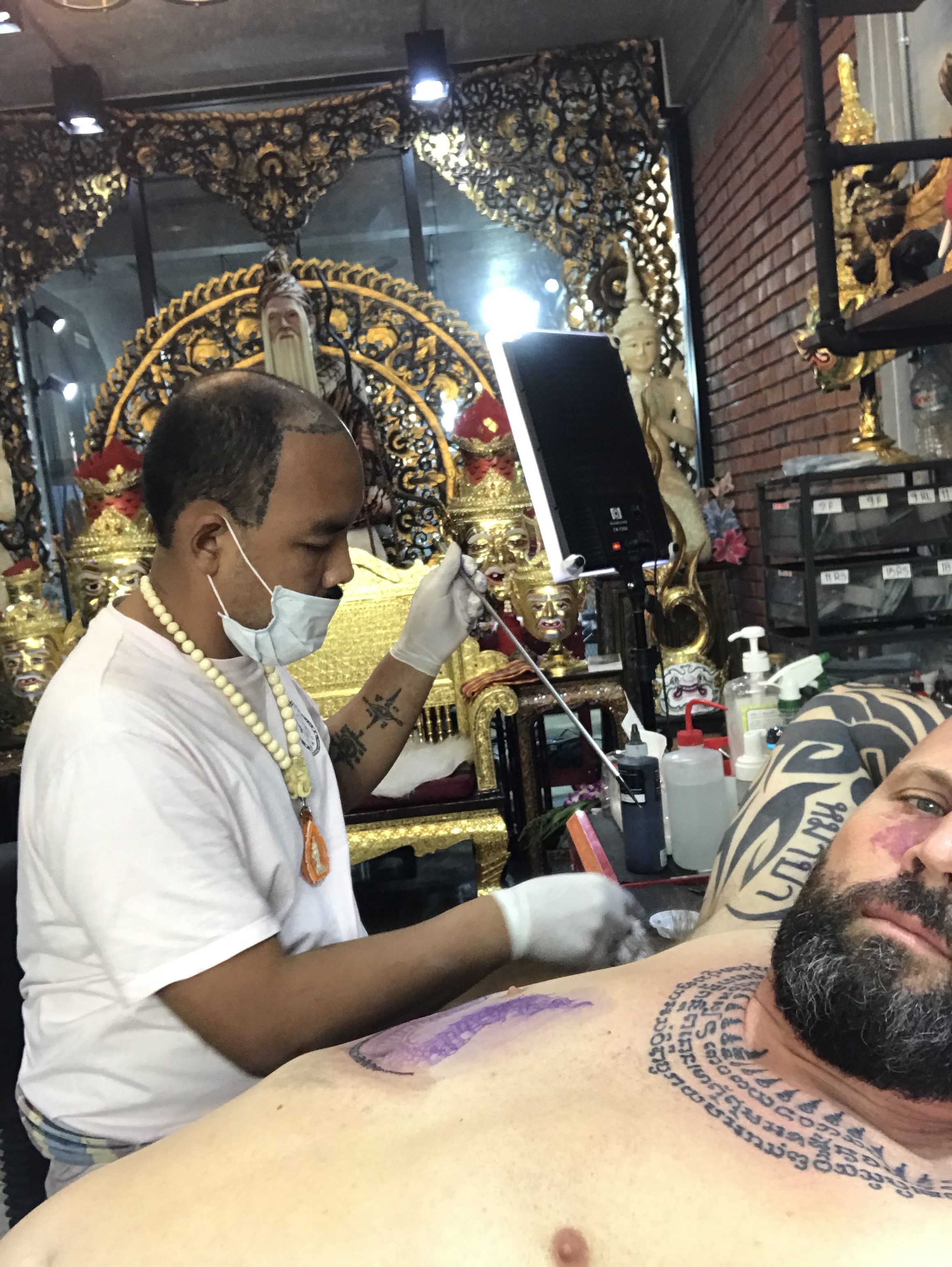 Round Two, Sak Yant Tattoo with Ajarn Sak (Bangkok Ink) – The Traveling  Hmapa